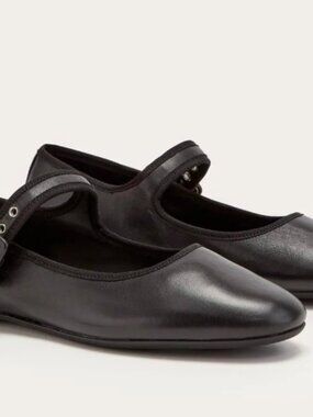 Everlane Day Buckle Mary Jane Flats Black Leather Womens Size 9  Lightly Worn